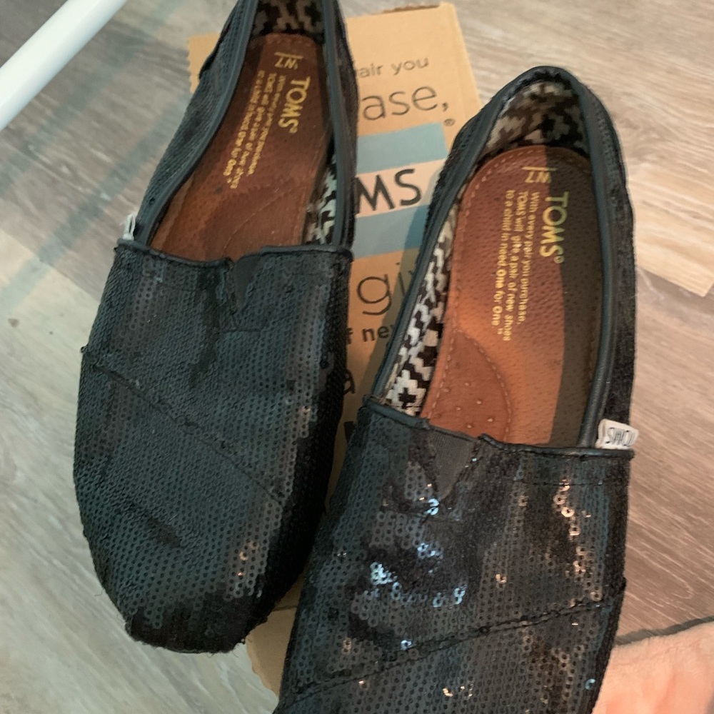 Toms sparkle black flats